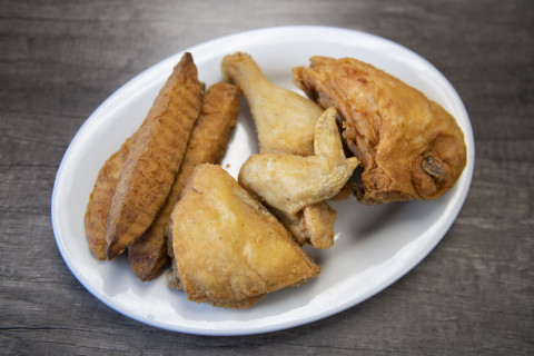 Fried Chicken, Food Presentation, Plate, Bread.