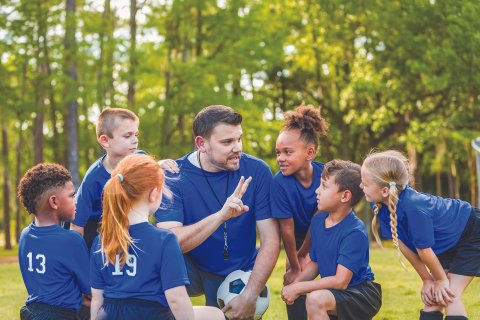 People, Person, Child, Male. Text: 13 19