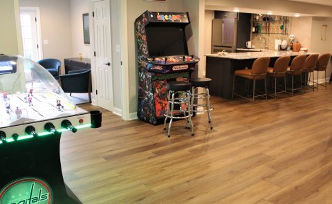 Floor, Flooring, Wood, Hardwood. Text: BAR Nintendo BOO/EJECT ON START