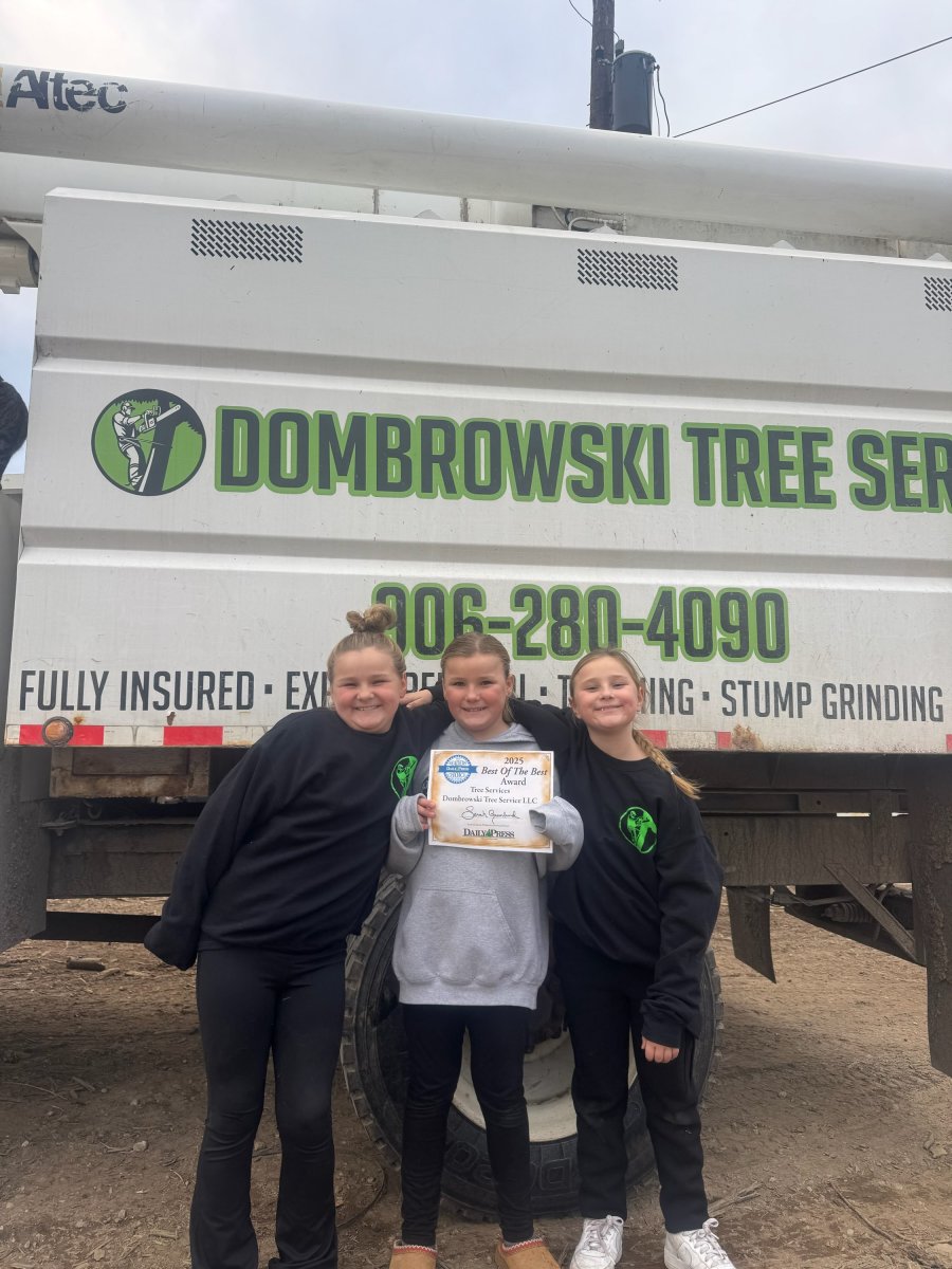 T-Shirt, Portrait, Shoe, Glove. Text: Altec DOMBROWSKI TREE SER 2025 Best Of The Best Award Tree Services