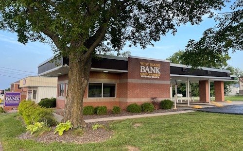 Grass, Shelter, Tree, Sycamore. Text: WEST PLAINS BANK BANK