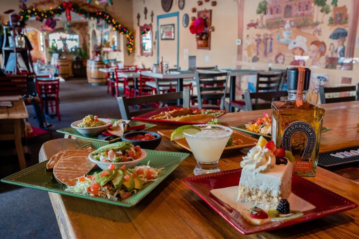 Brunch, Food Presentation, Perfume, Restaurant. Text: DOUBLE BARREL REPOSADO P BARREL OSADO