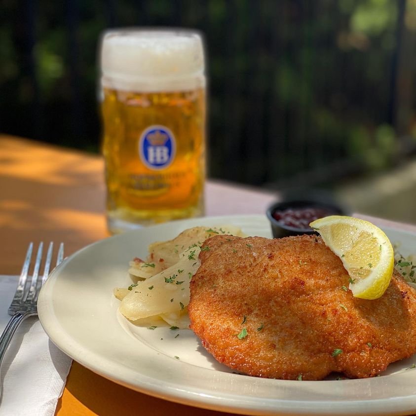 Alcohol, Beer, Glass, Food.