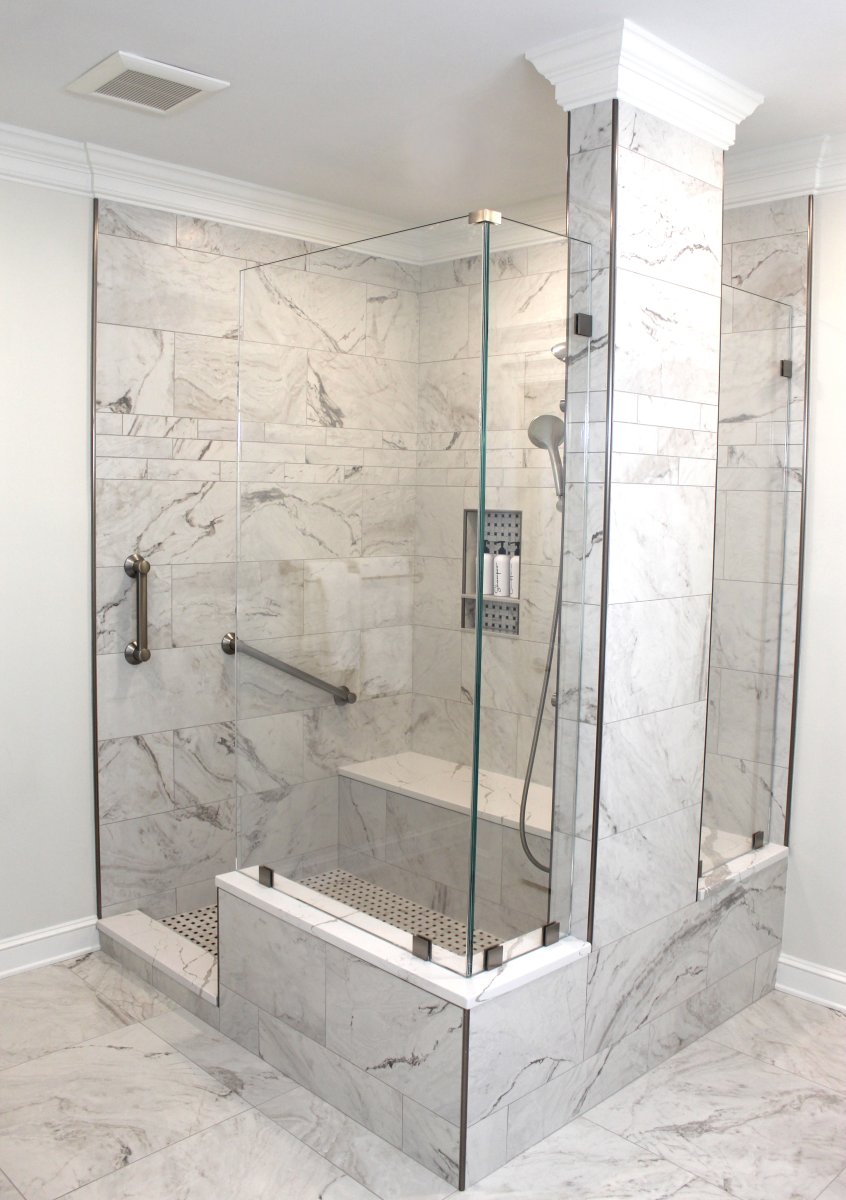 Indoors, Bathroom, Shower, Shower Faucet.