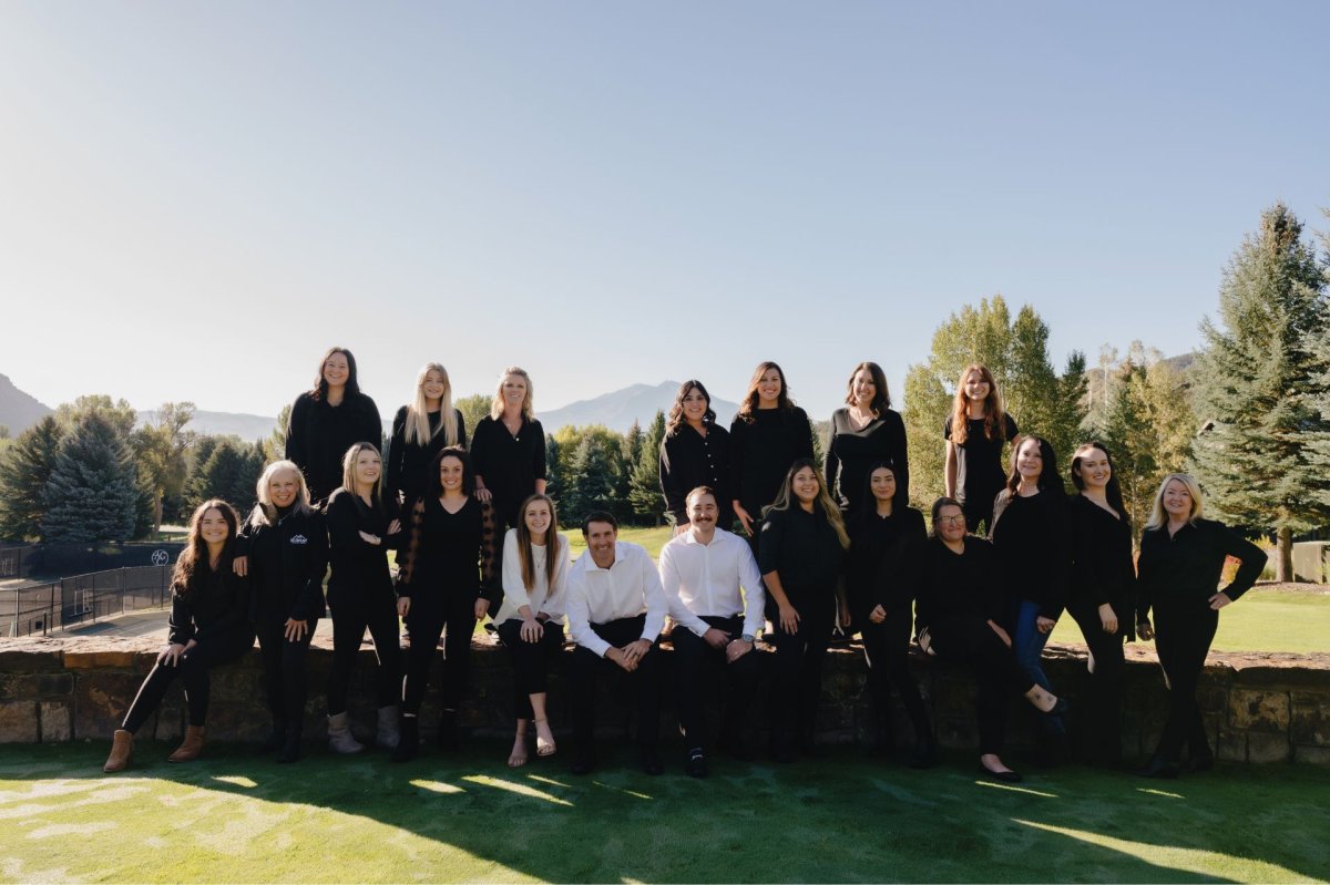 Groupshot, Person, People, Woman.